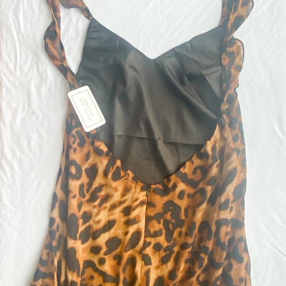 Hottie Couture Women's Brown & Black Sleeveless Leopard Print V-Neck Midi Dress - Picture 6 of 7